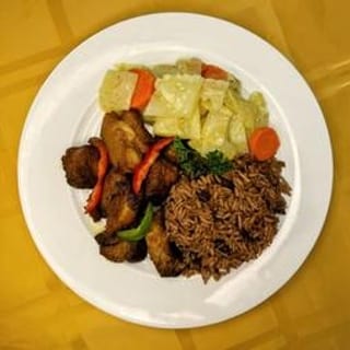 Griyo ak Sòs (Island Pork with Sauce)