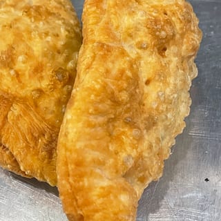 Pate Kòde Poul (Chicken Pattie)